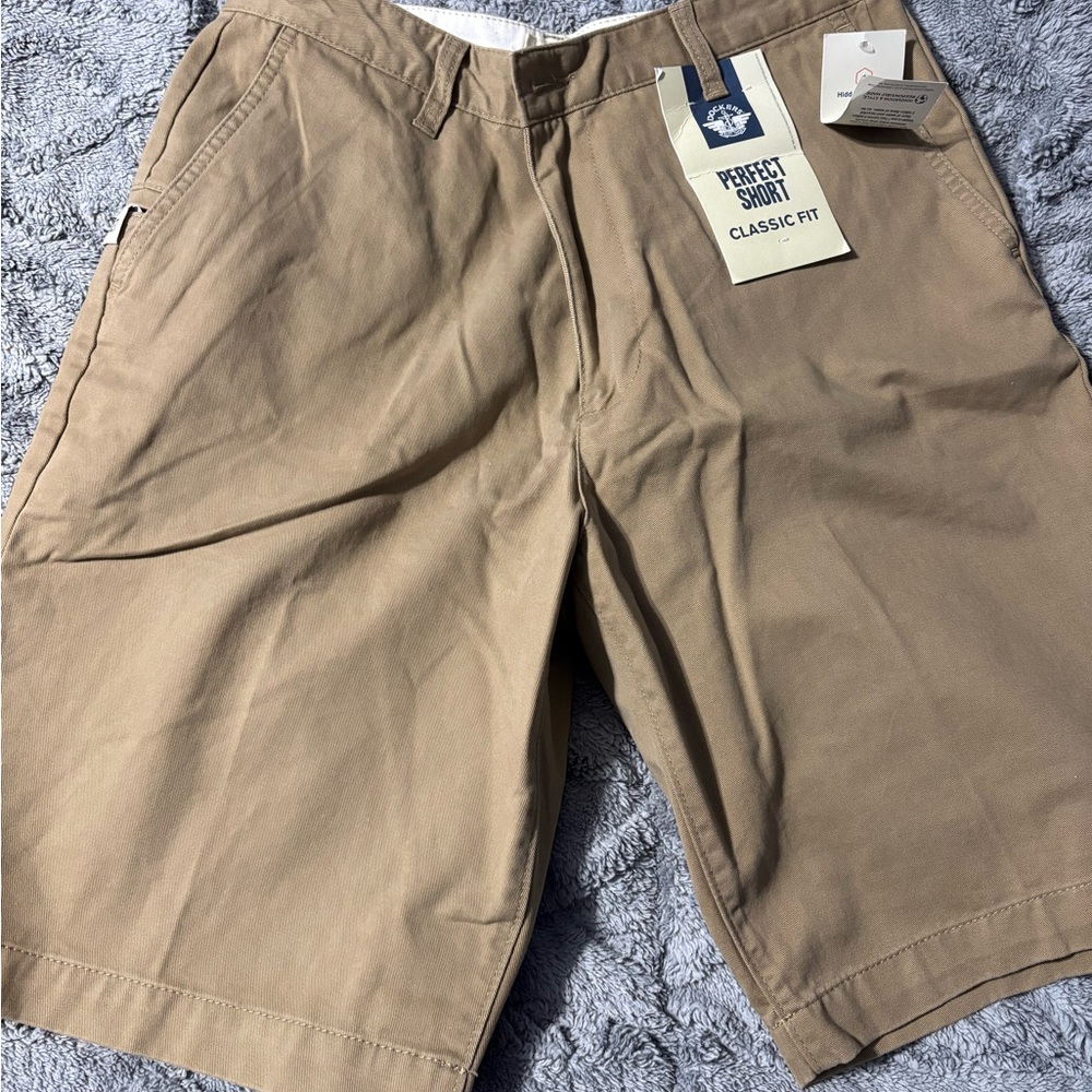 Brand new Docker's shorts- 32